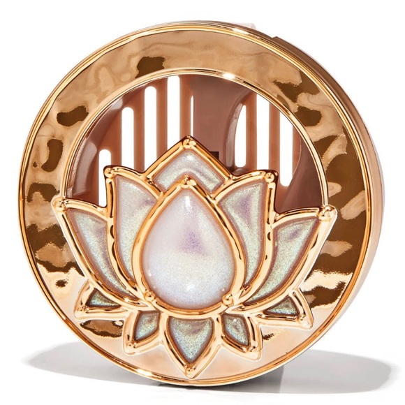 Car fragrance holder - Picture 3 of 3